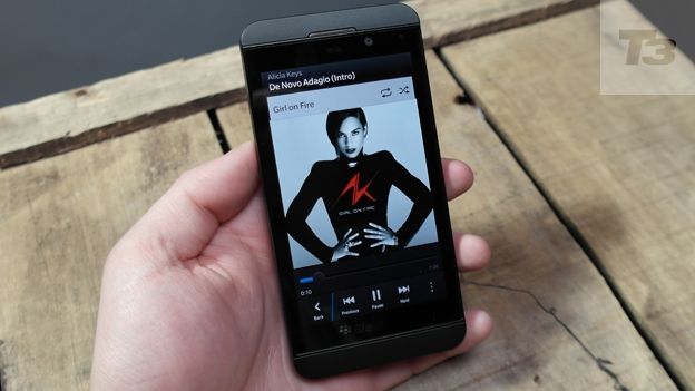 blackberry z10 music player