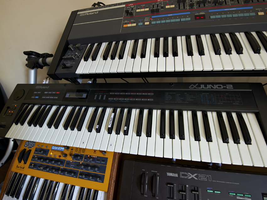 Roland Alpha Juno 2