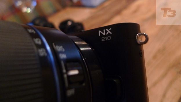 Samsung NX210 review