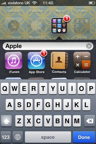 iOS 4 folders