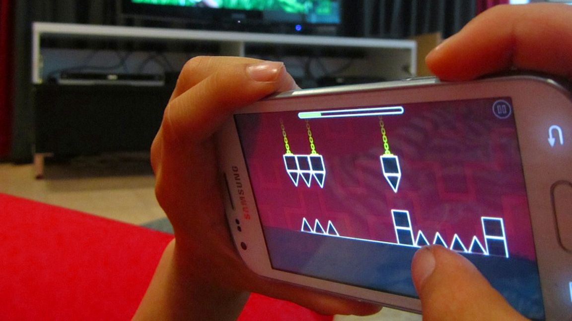 are lcd touch screen controls better than touch controls in stock