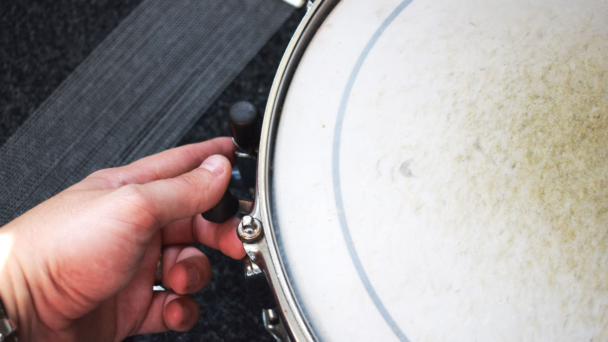 2. Turn the snare off