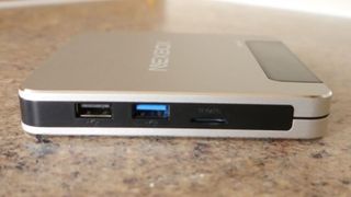 Nexbox T9 Mini PC ports 3
