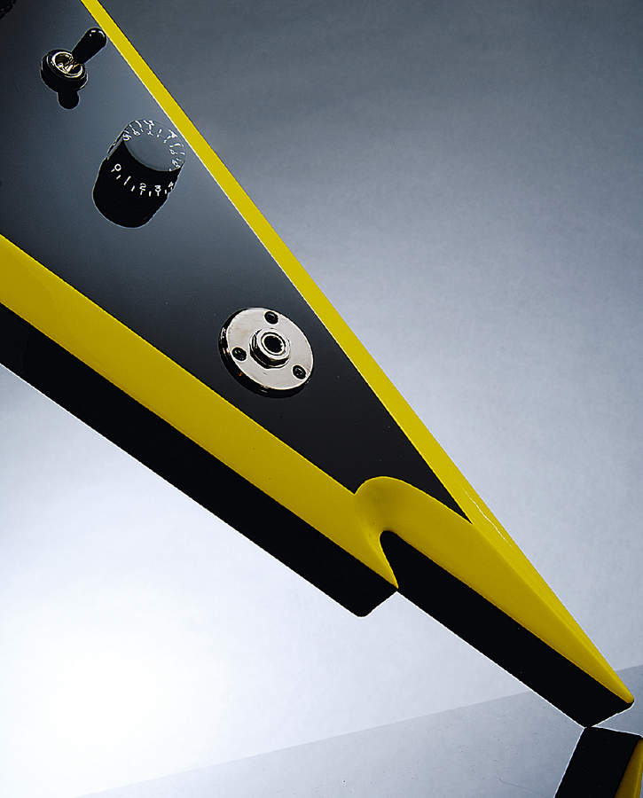 Dean has done it again with this mighty metal axe