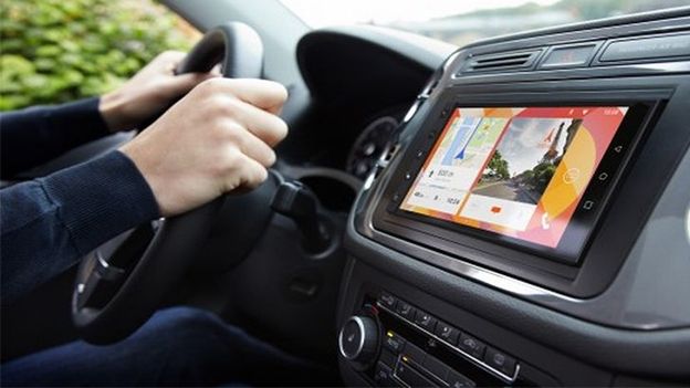 Parrot makes all cars smart cars