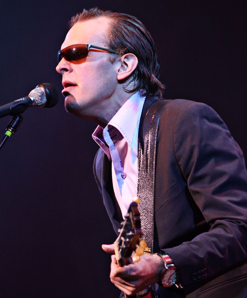 Joe Bonamassa talks new album Driving Towards The Daylight trackby