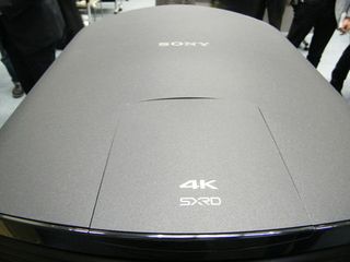 Sony vpl-vw1000es