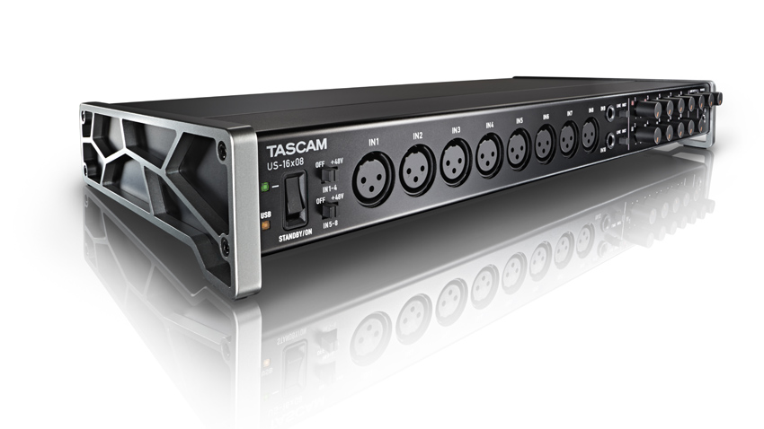 You can sit the US-16x08 on your desktop or in your rack.