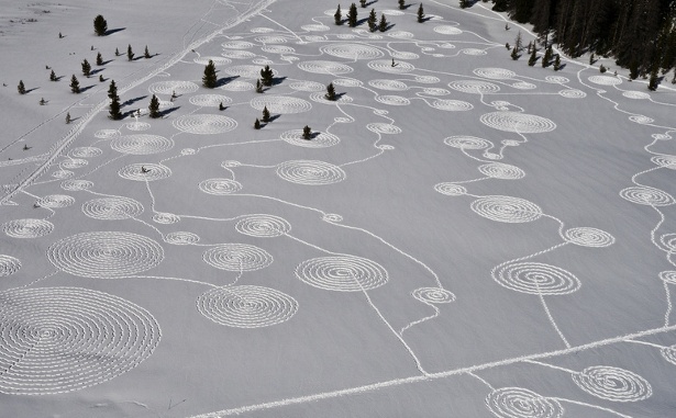Sonja Hinrichsen - Snow Drawings