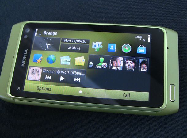 Nokia N8