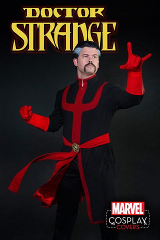 Doctor Strange cosplay