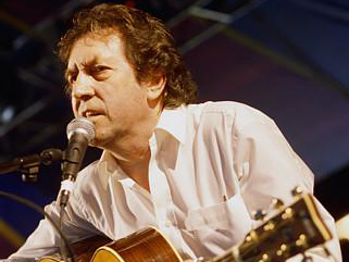 Bert Jansch performing at Fleadh 2000