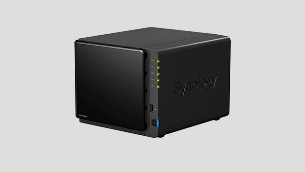 Synology DS415play NAS drive