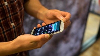 Fake Android chat app lets hackers steal Signal, WhatsApp user data - Vimarsana News