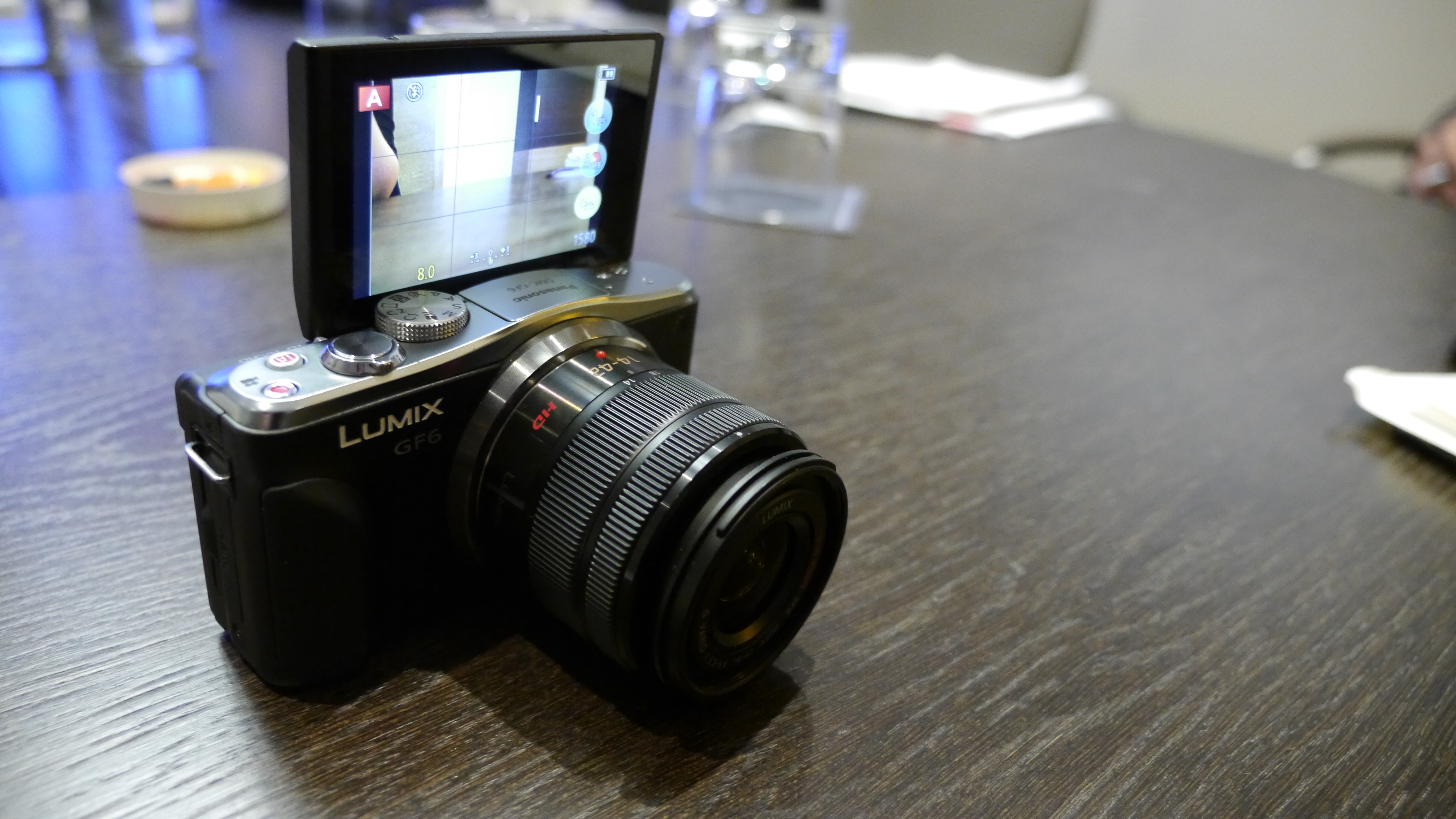 Panasonic debuts GF6 - first interchangeable lens camera with NFC