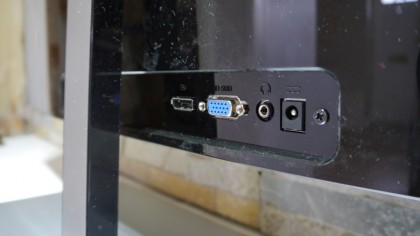 AOC U2879VF ports