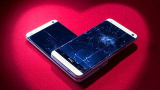 HTC will replace your cracked screen for free