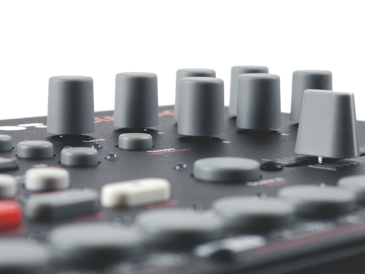 The optical crossfader can be assigned to practically any parameter using scene settings.