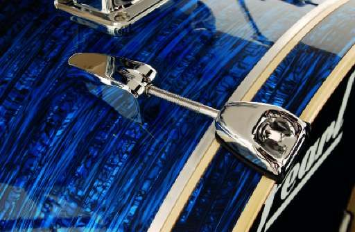A 20"x16" bass drum.