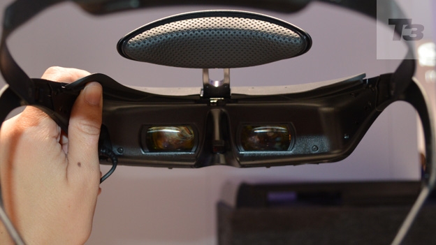 Sony HMZ-T3 Head Mounted Display review