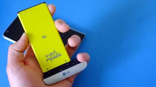 How to change the LG G5's modules