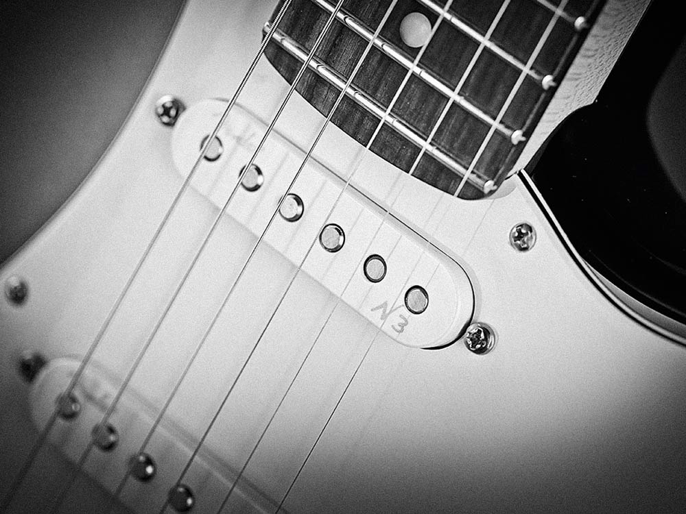 Noiseless pickups