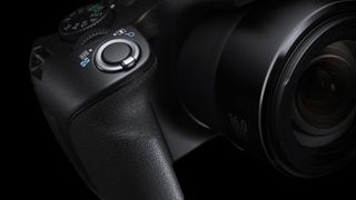 Canon SX520HS