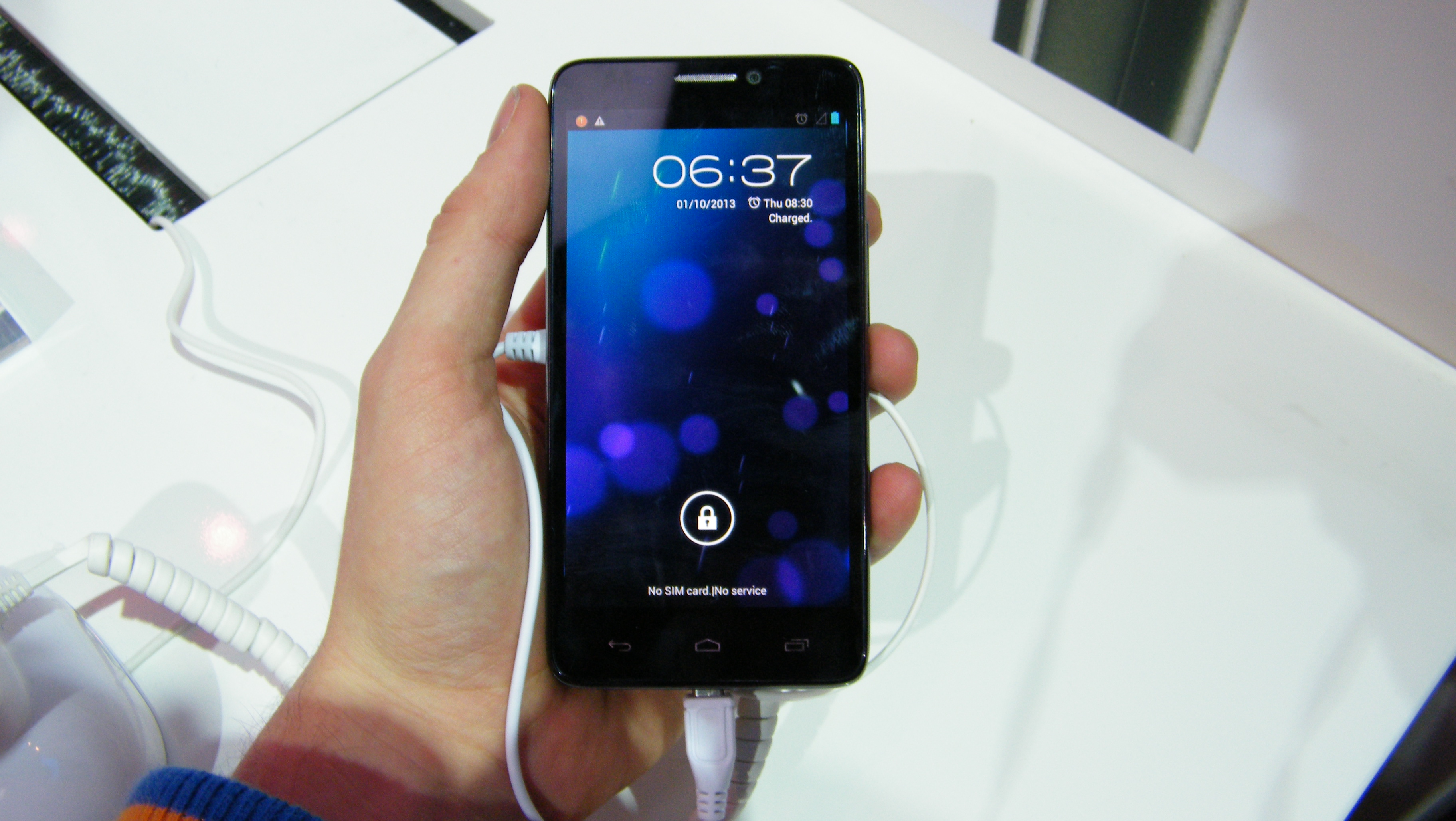 Alcatel One Touch Idol review: Low-cost unlocked Android 4.1 phone, but no  4G - CNET