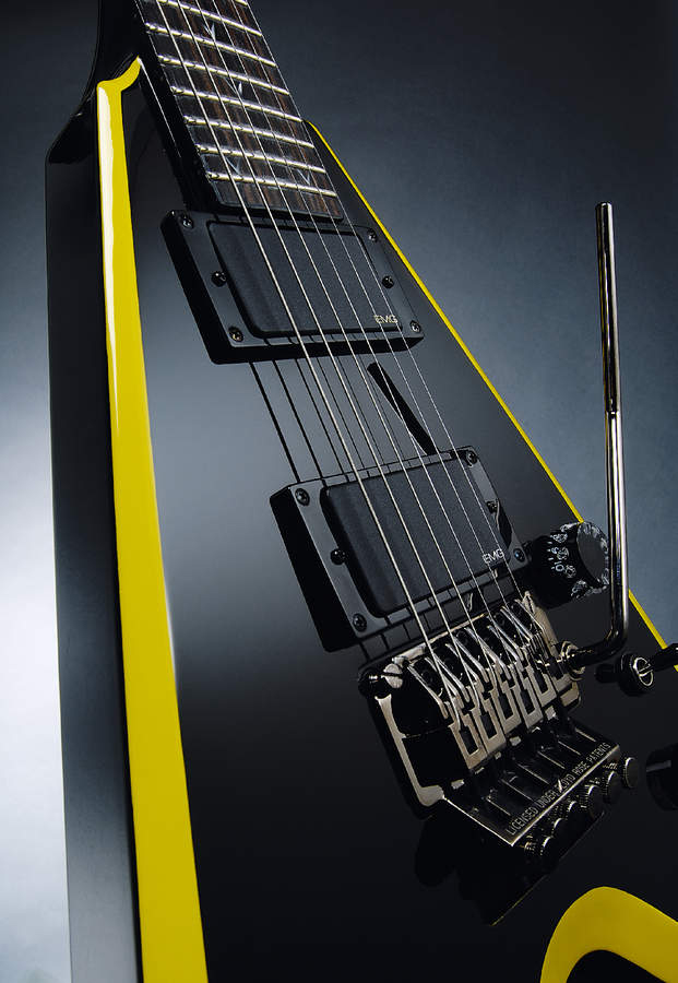 The active EMG 81/85 humbuckers sound like hell being unleashed