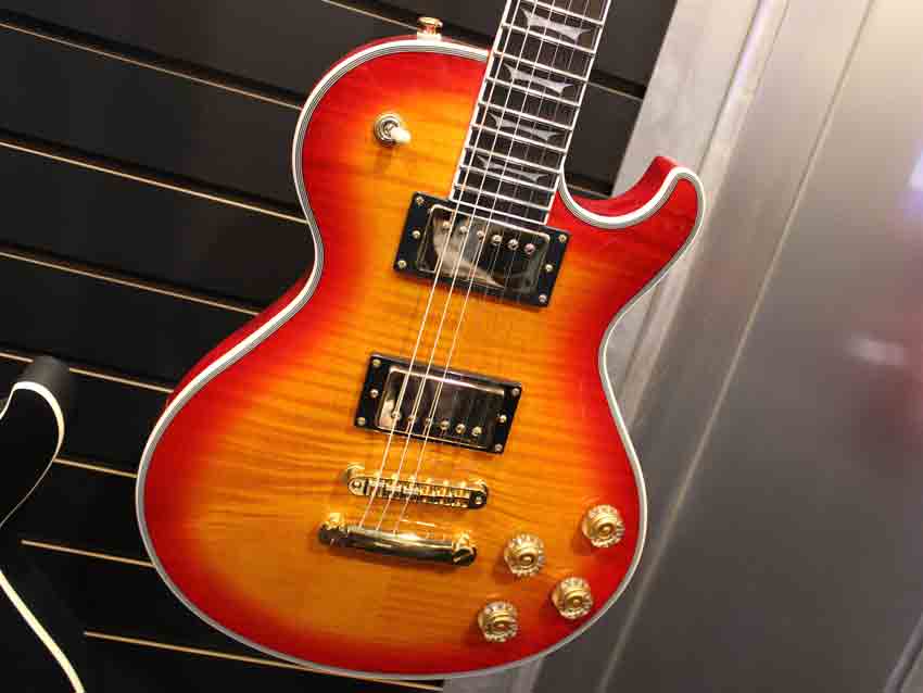 DCR #10 Thoroughbred Deluxe