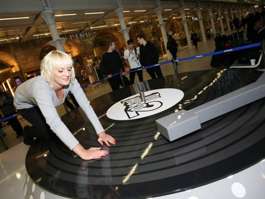 Slightly larger than your standard set of Technics.
