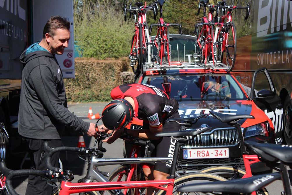 Fran Ventoso checks his handlebars after the ride