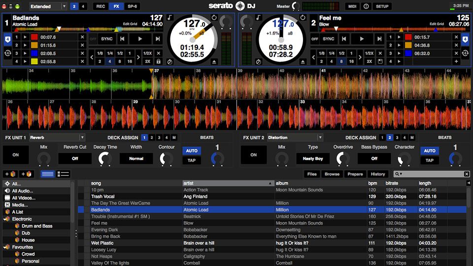 Serato DJ: two deck view with FX