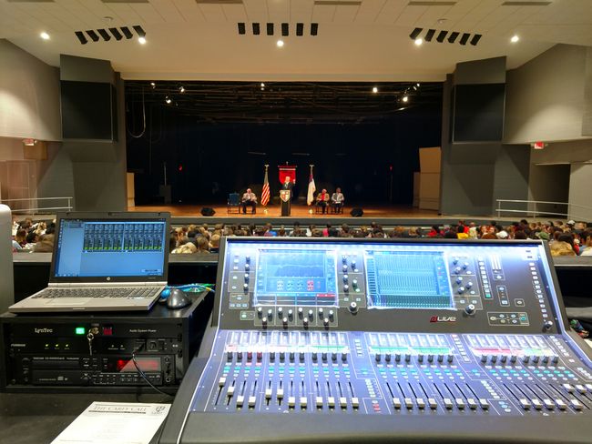 Allen &amp; Heath dLive control 2