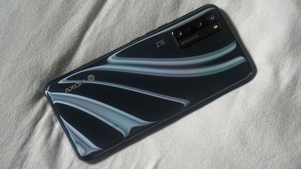 ZTE Axon 20 5G review: the world's first in-screen selfie phone