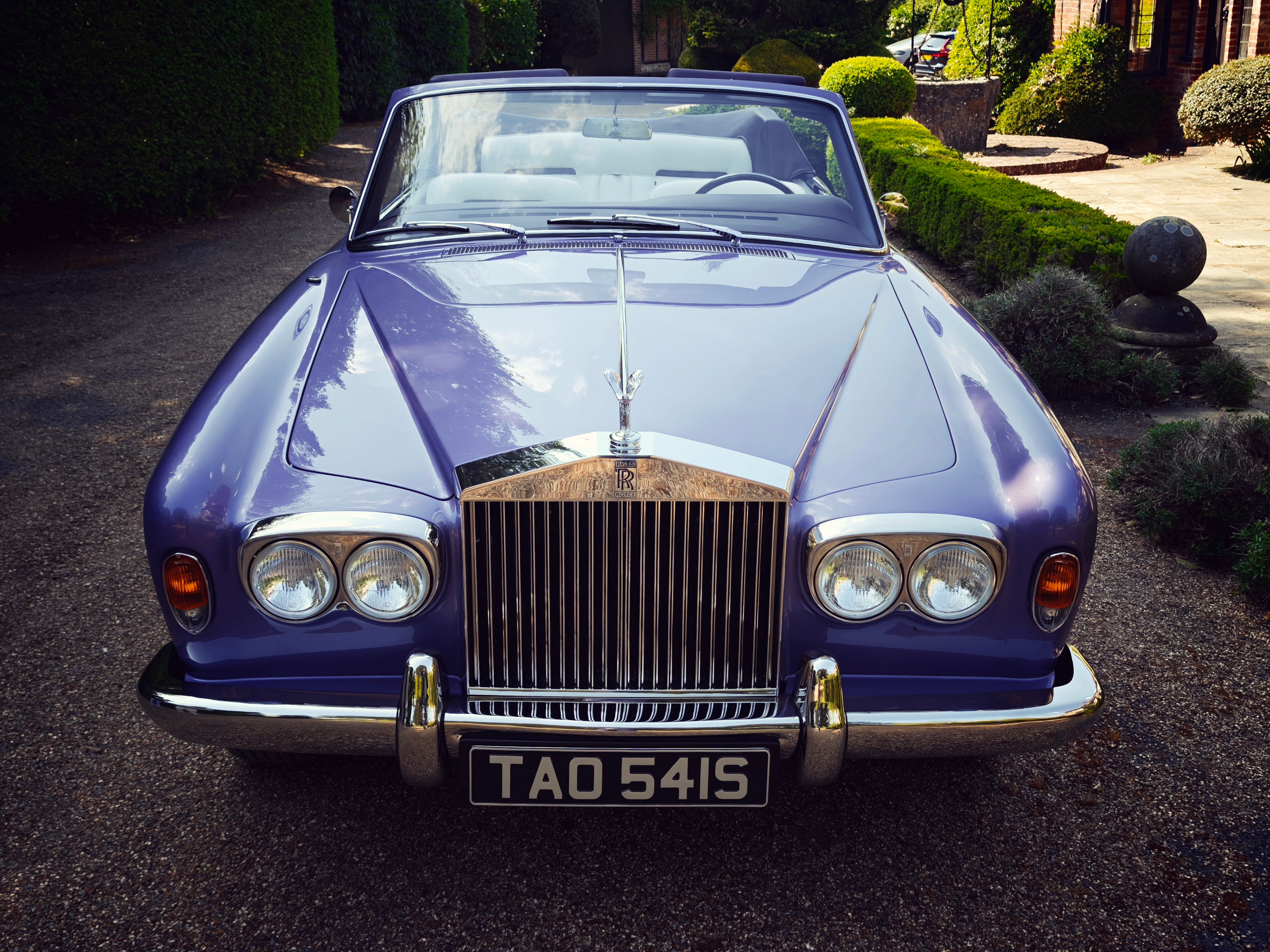 Halcyon retools the Rolls-Royce Corniche as an EV, figure 4