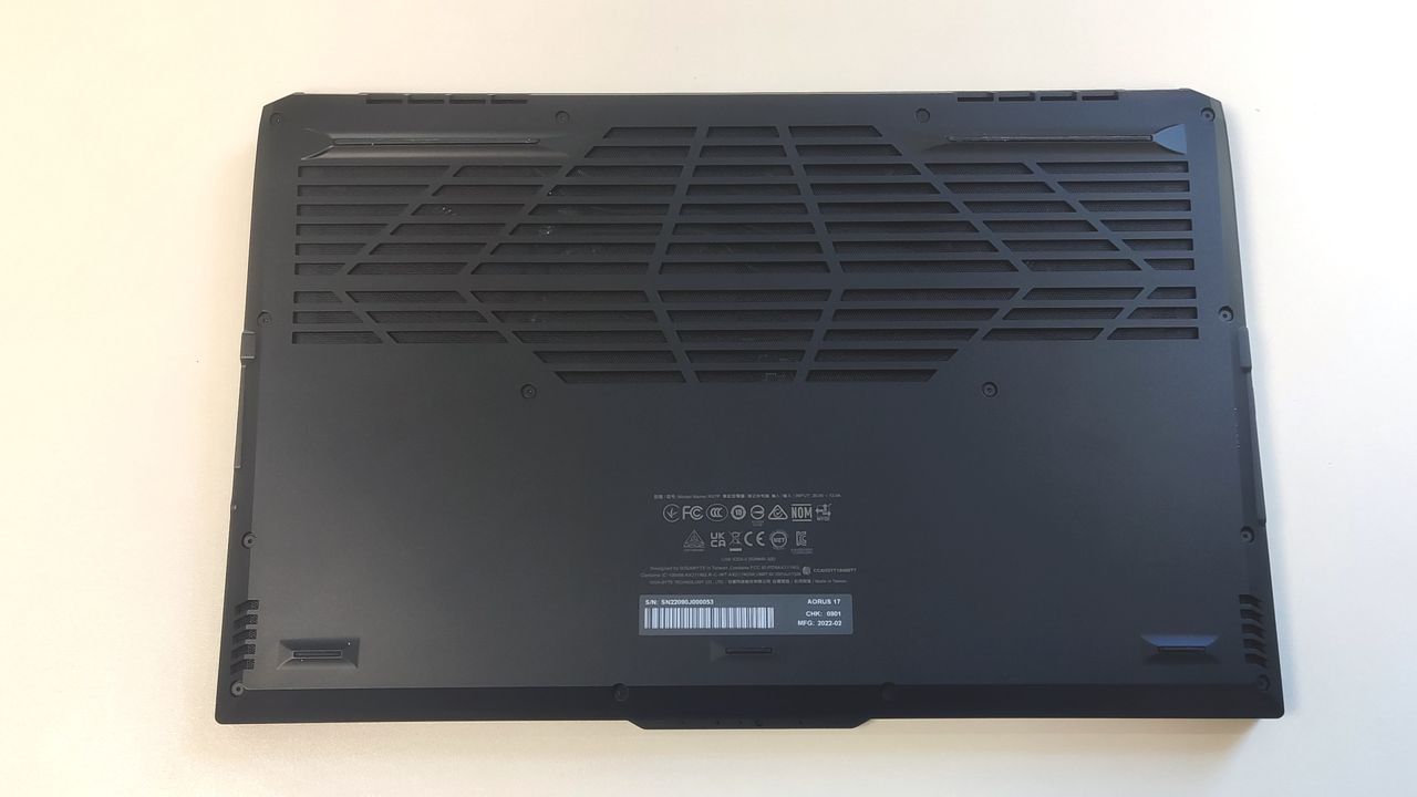 Gigabyte Aorus 17 XE4 on a desk