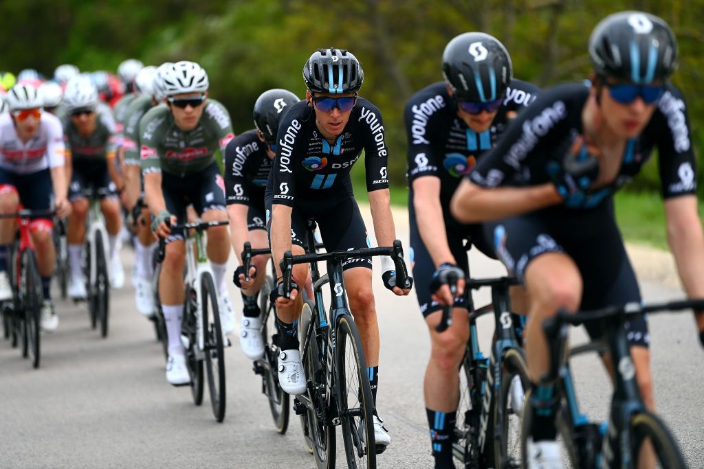 VISEGRAD HUNGARY MAY 06 Romain Bardet of France and Team DSM competes during the 105th Giro dItalia 2022 Stage 1 a 195km stage from Budapest to Visegrd 337m Giro WorldTour on May 06 2022 in Visegrad Hungary Photo by Tim de WaeleGetty Images