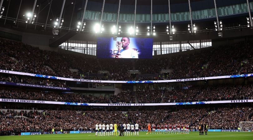 Tottenham and Aston Villa players applaud Pele ahead of their Premier League match following the Brazilian legend&#039;s death last week.