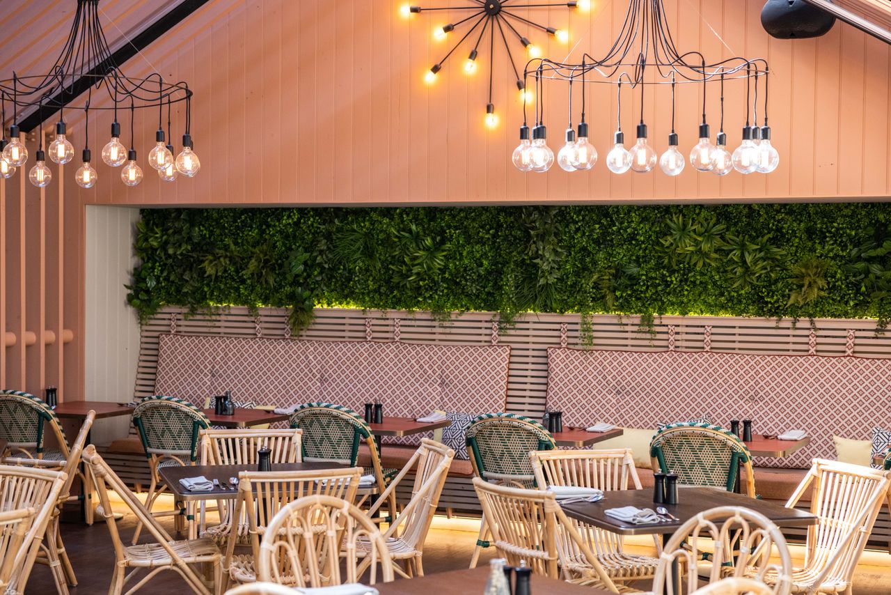 Alibi restaurant at Ovolo Woolloomooloo