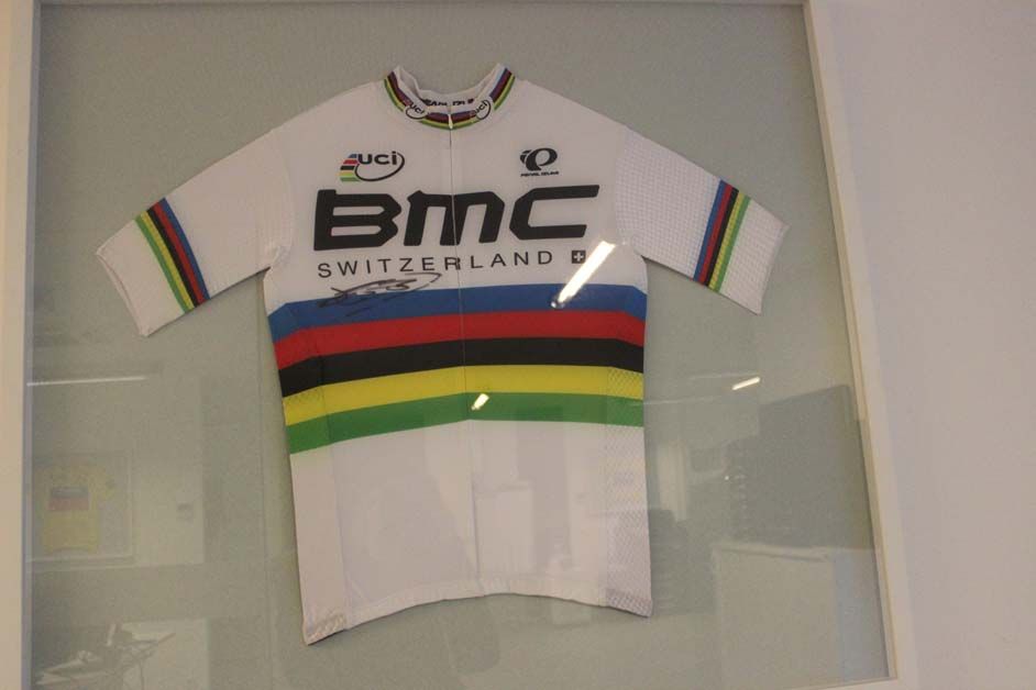 Philippe Gilbert's world champion's jersey