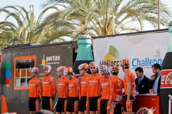 Euskaltel-Euskadi at the presentation of the teams