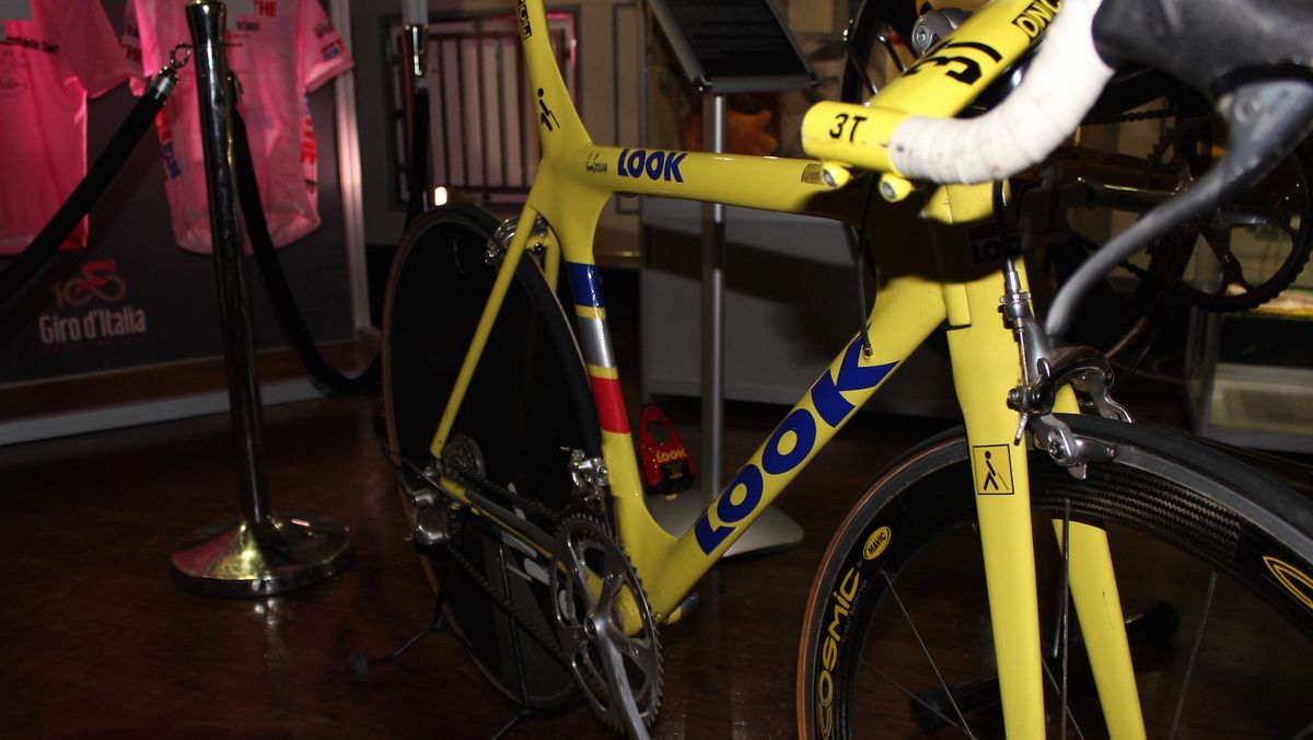 ONCE Team Look timetrial bike