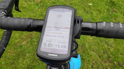 Garmin Edge 1040 Solar mounted on bike handlebars