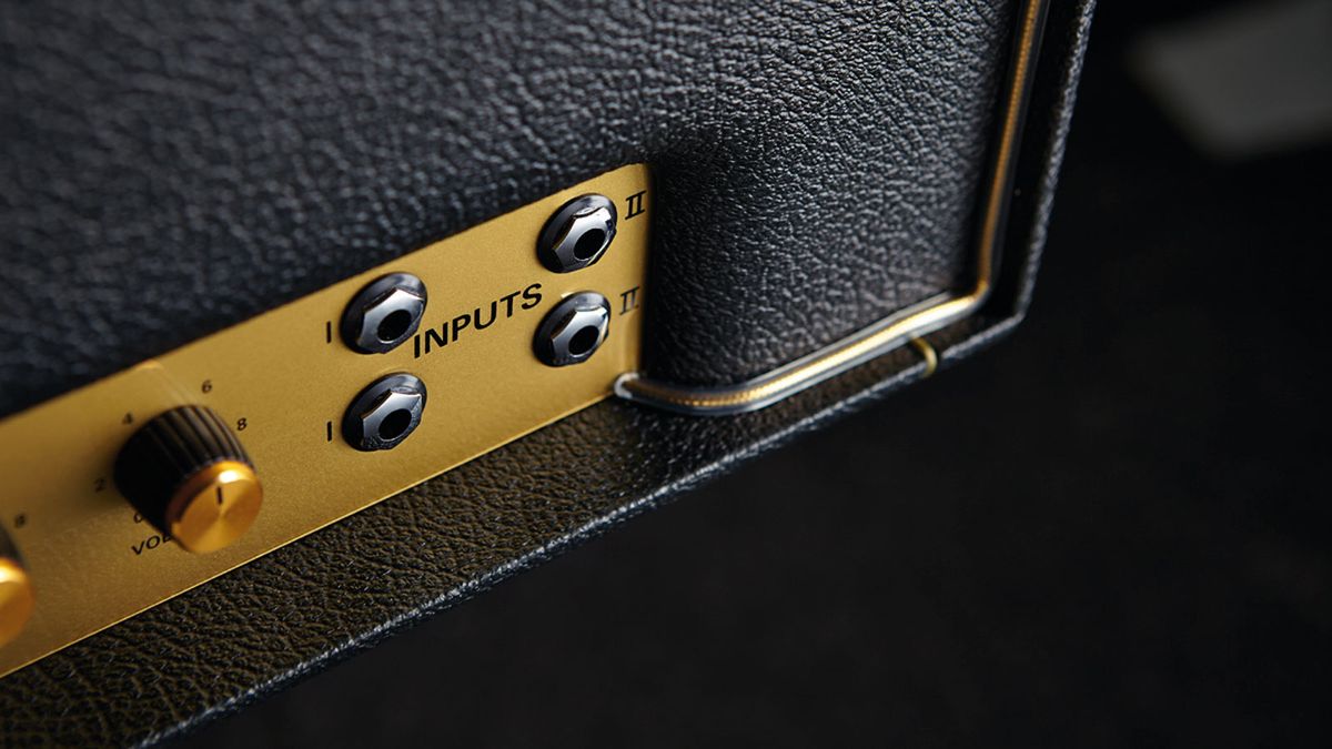 Link these inputs together for extra tonal range and a little extra gain