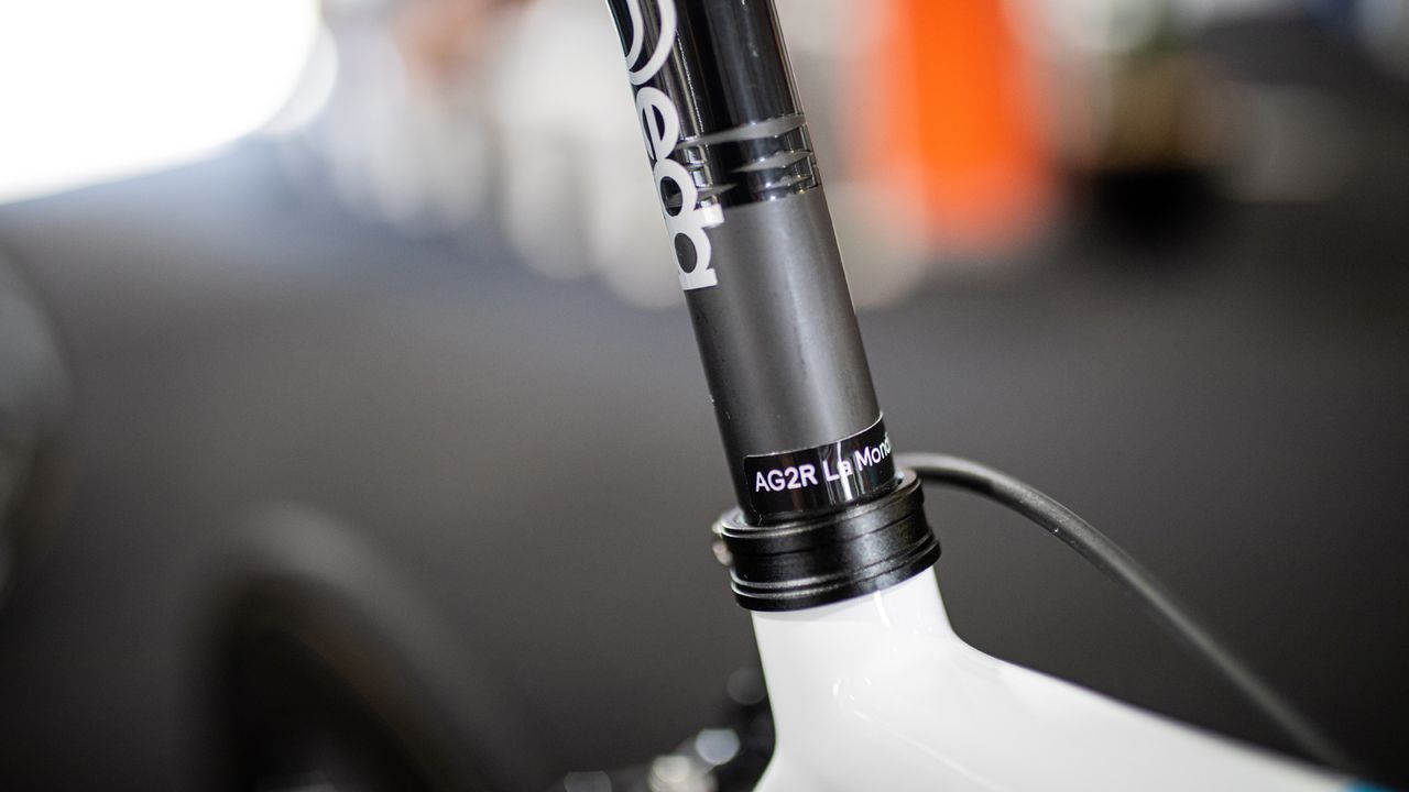 Romain Bardet's Eddy Merckx Stockeu69