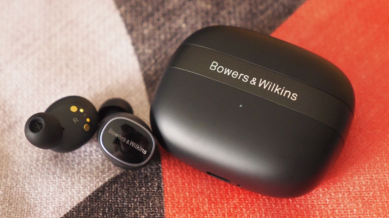 Bowers &amp; Wilkins Pi8 review