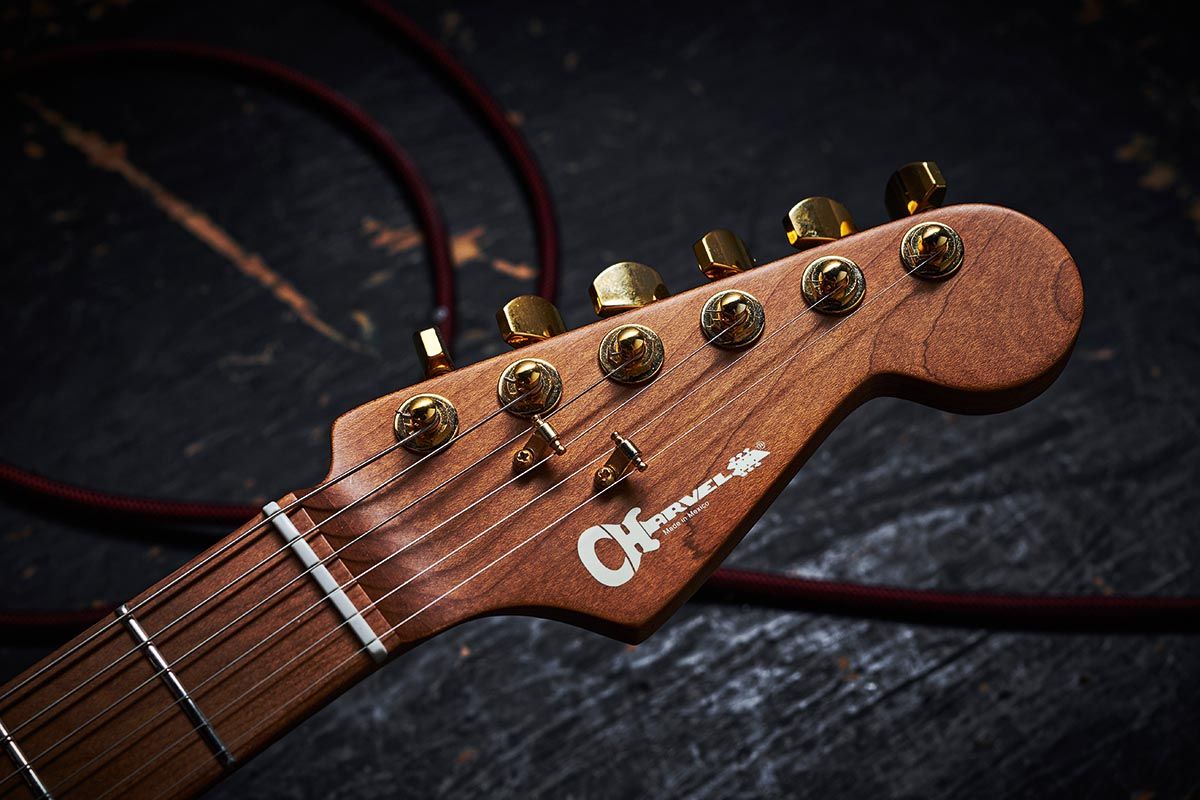 Charvel Pro-Mod DK24 HSH 2PT CM Mahogany Natural