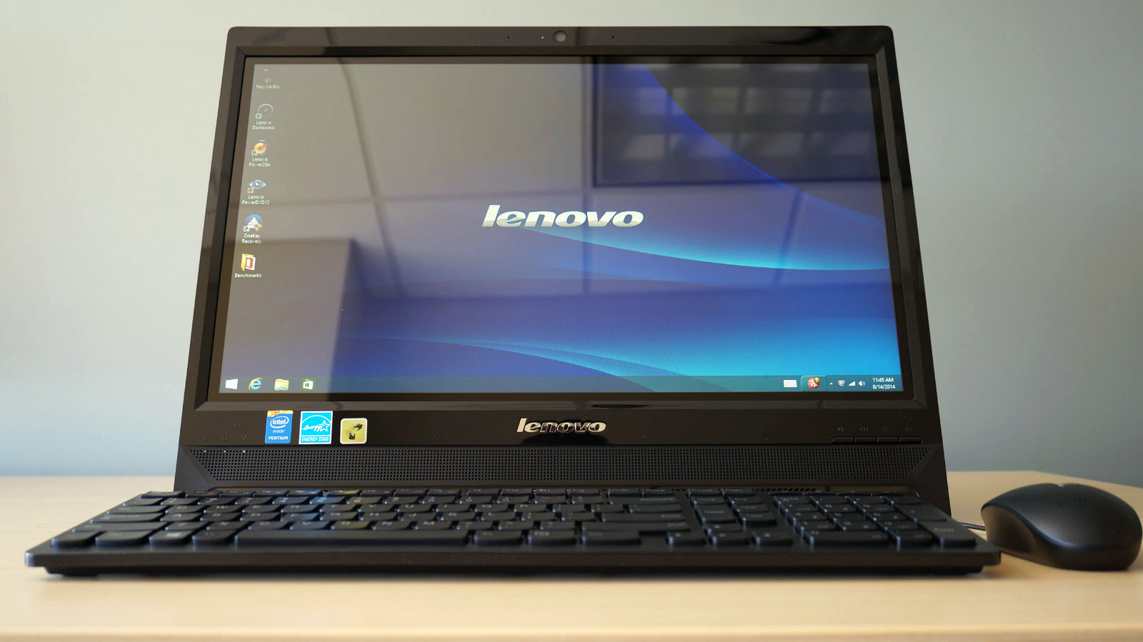 Lenovo C260 Touch All In One0