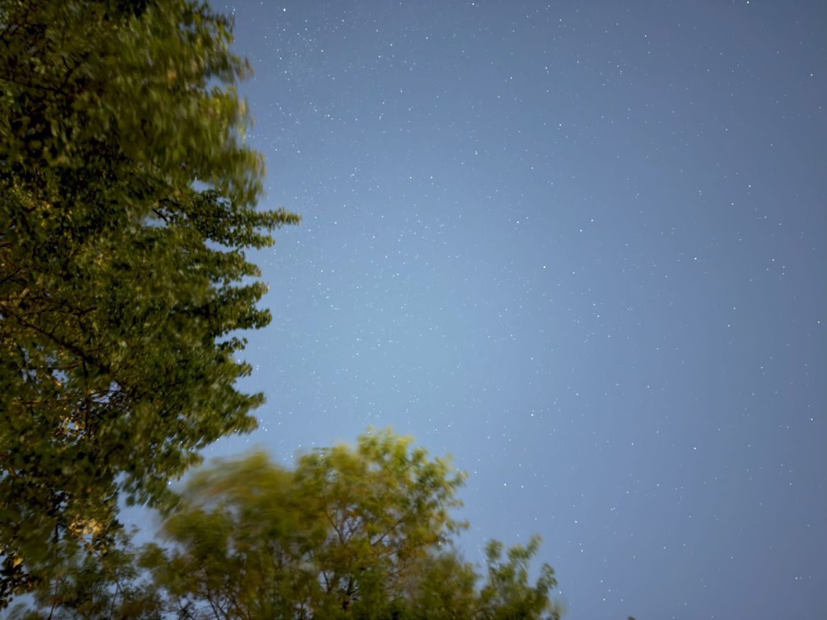 Apple iPhone 17 Pro astrophotography sample.